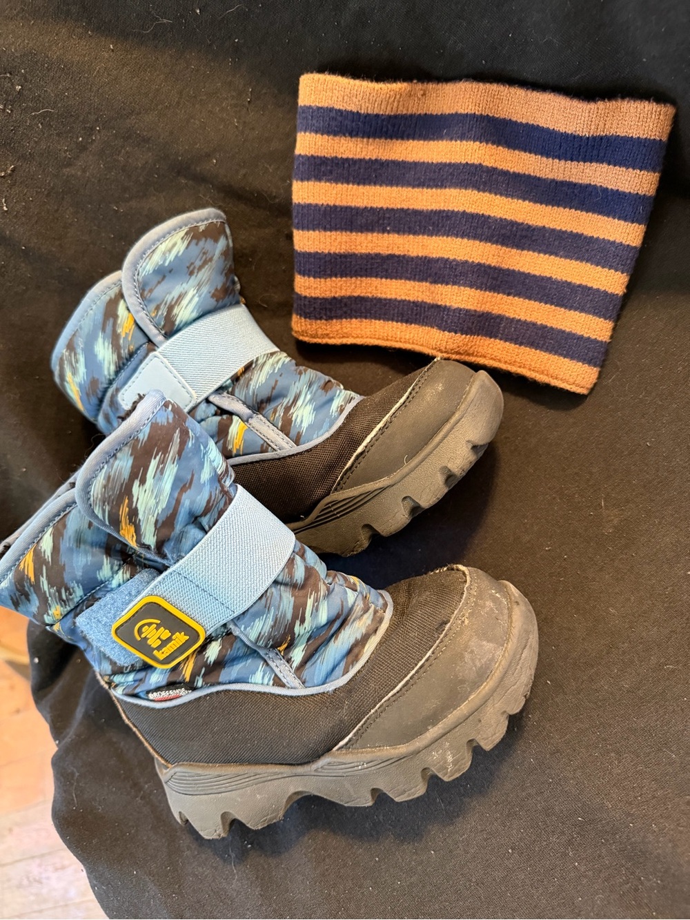 Kamik Blue Patterned Kids Winter Boots with Neck Warmer